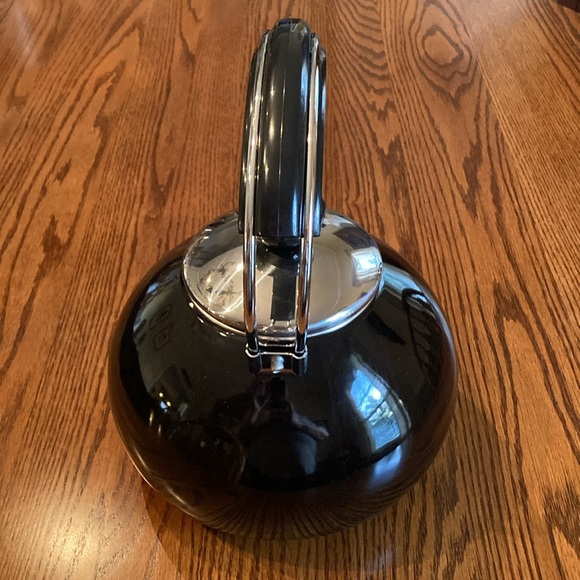 Black Copco Stainless Steel Whistling Kettle - Picture 4 of 7